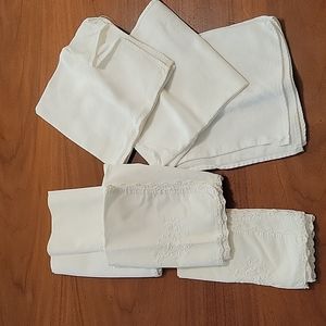 6 vintage cloth napkins. White.